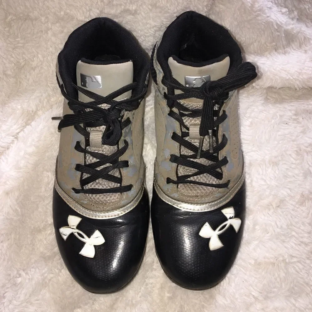 Under Armour High-Top Baseball Cleats - Picture 2 of 6
